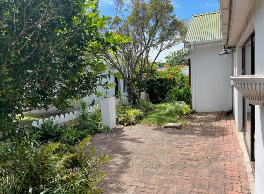 2 Bedroom Property for Sale in West Bank Eastern Cape